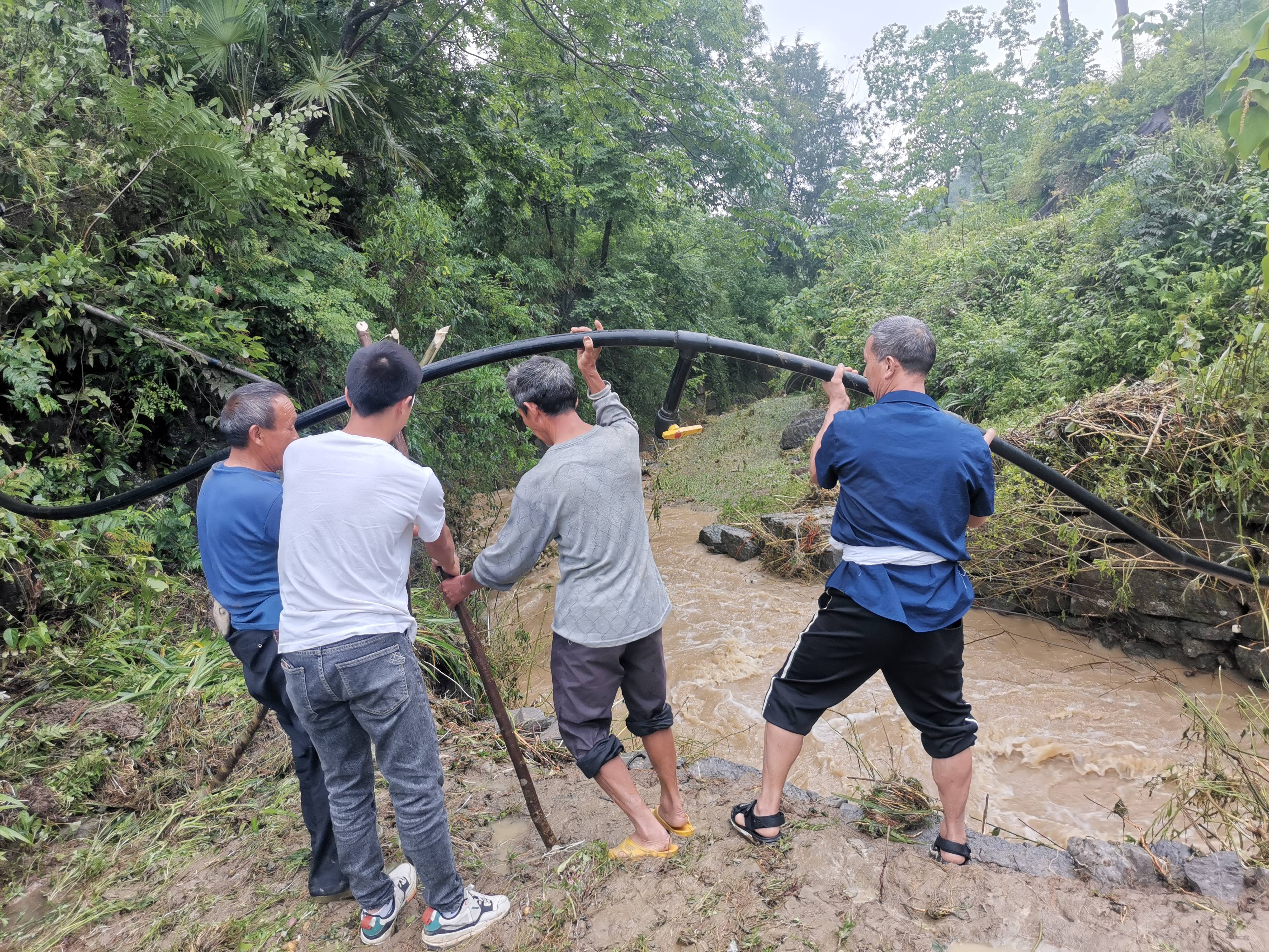 防汛抗洪有担当：湖南国企迎战特大暴雨侧记