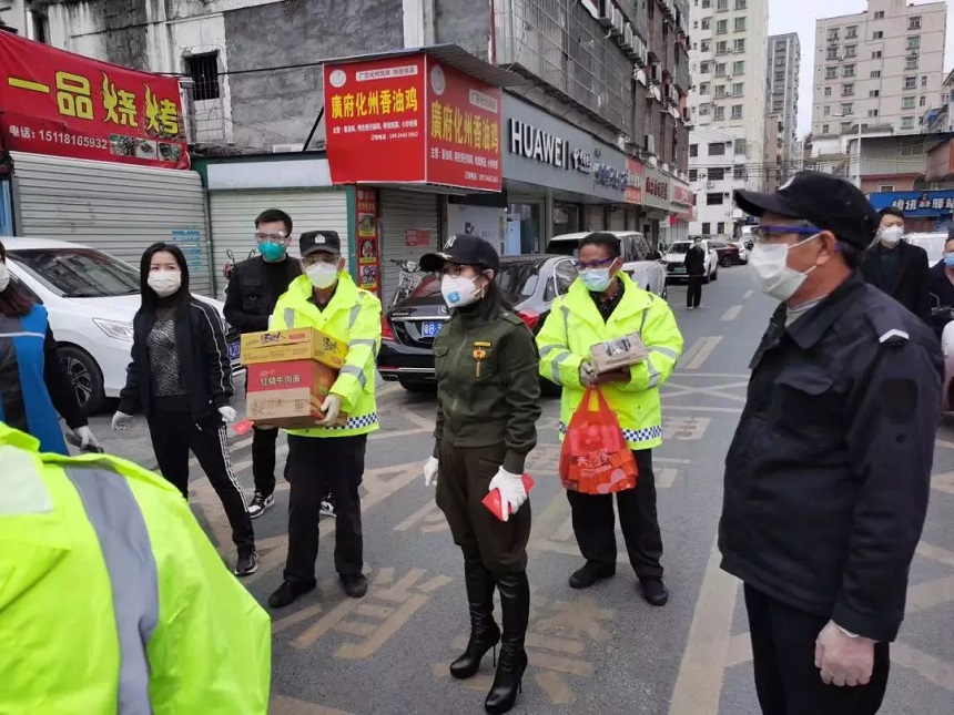 湖南省总工会慰问洞庭湖一线抢险救援人员