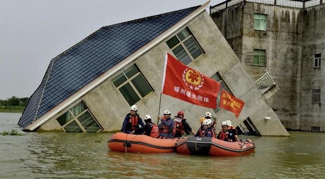 同舟共济 国企担当 财信金控紧急驰援岳阳防汛抢险