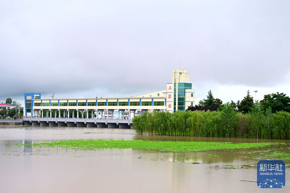 新华全媒+丨遭遇强对流天气，你该怎么办？