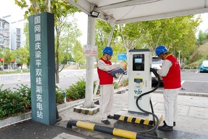 国网湖南电力：5000多电网卫士保中秋节电力安全