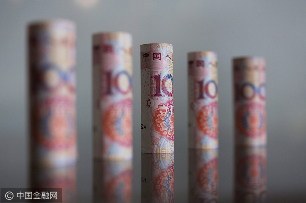 中国一季度新增人民币贷款9.78万亿元