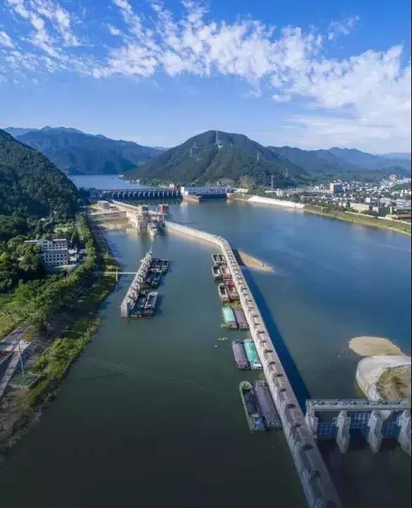 湖南省水运建设投资集团有限公司获得一项国际发明专利——破解原址改扩建船闸技术难题