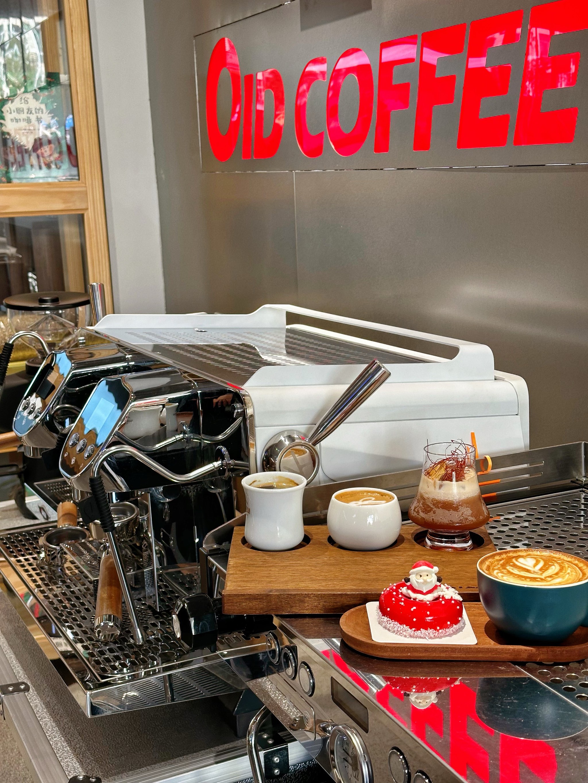 湖南路桥“桥品牌”出海首战大捷 卡马拉尼甘大桥全桥胜利贯通