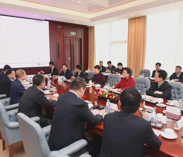 益阳市政府与中国铁塔湖南省分公司举行工作会谈