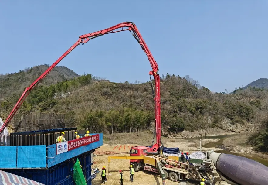 湖南路桥桃源沅水特大桥42根主墩桩基全部完工