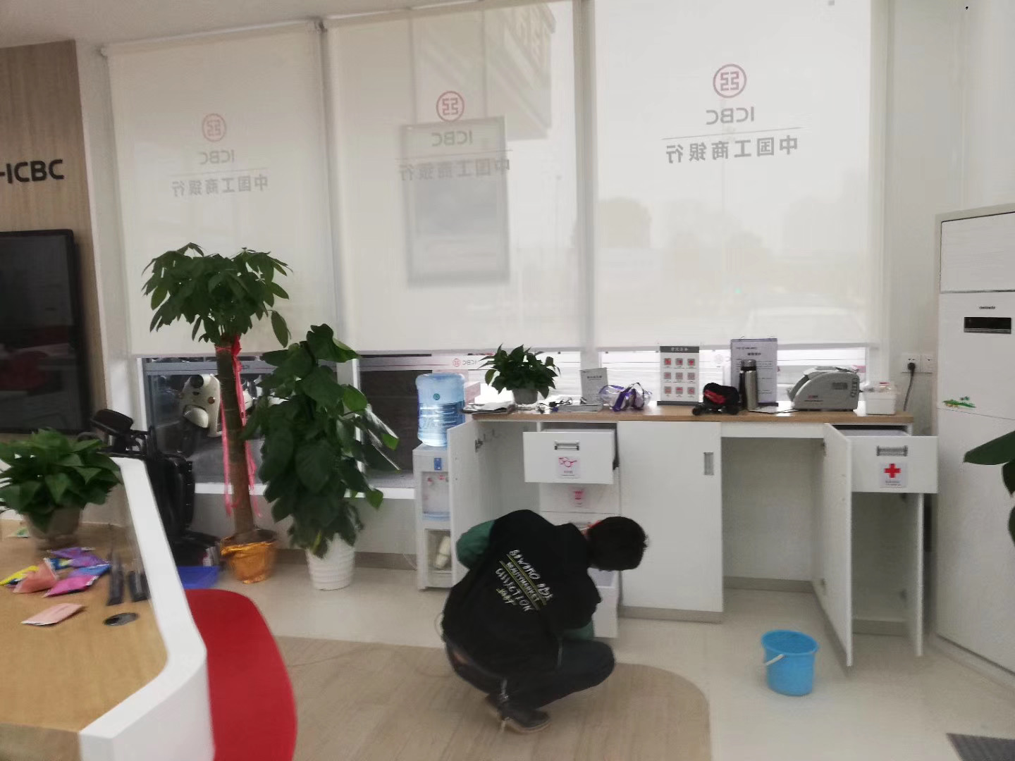 人才政策、金融服务直通写字楼 长沙银行千企万户大走访为芙蓉楼宇注入新活力