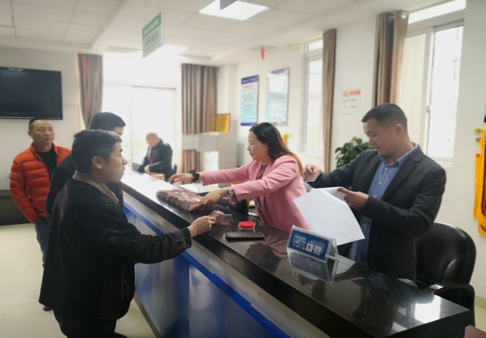 岳阳市强力整治政府、国企项目欠薪 筑牢农民工权益“保障网”