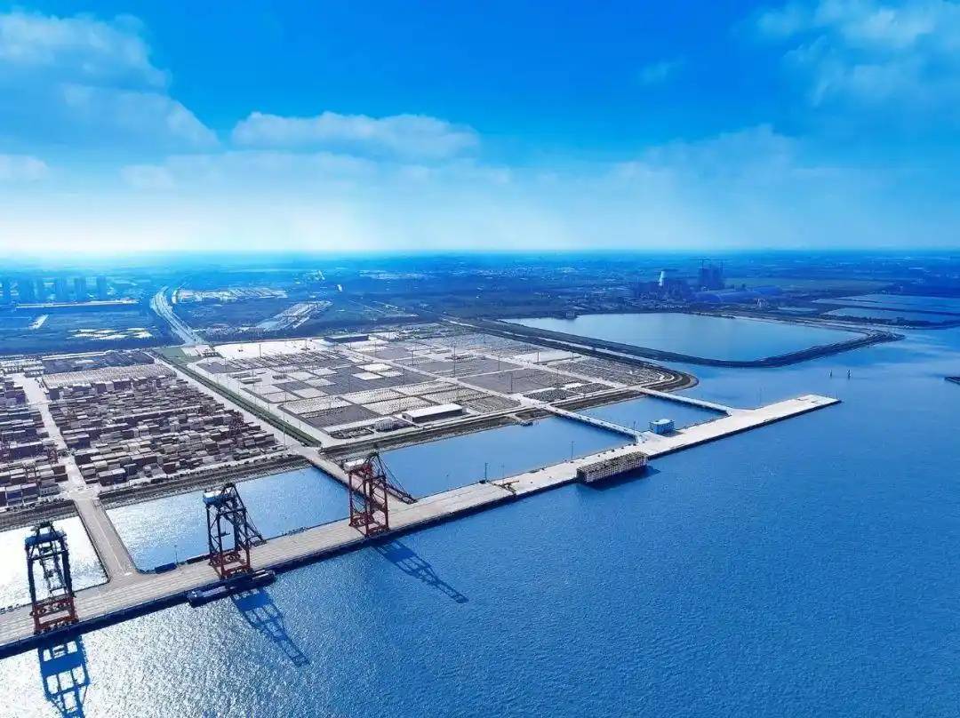 长沙新港滚装汽车吞吐量突破20万台大关
